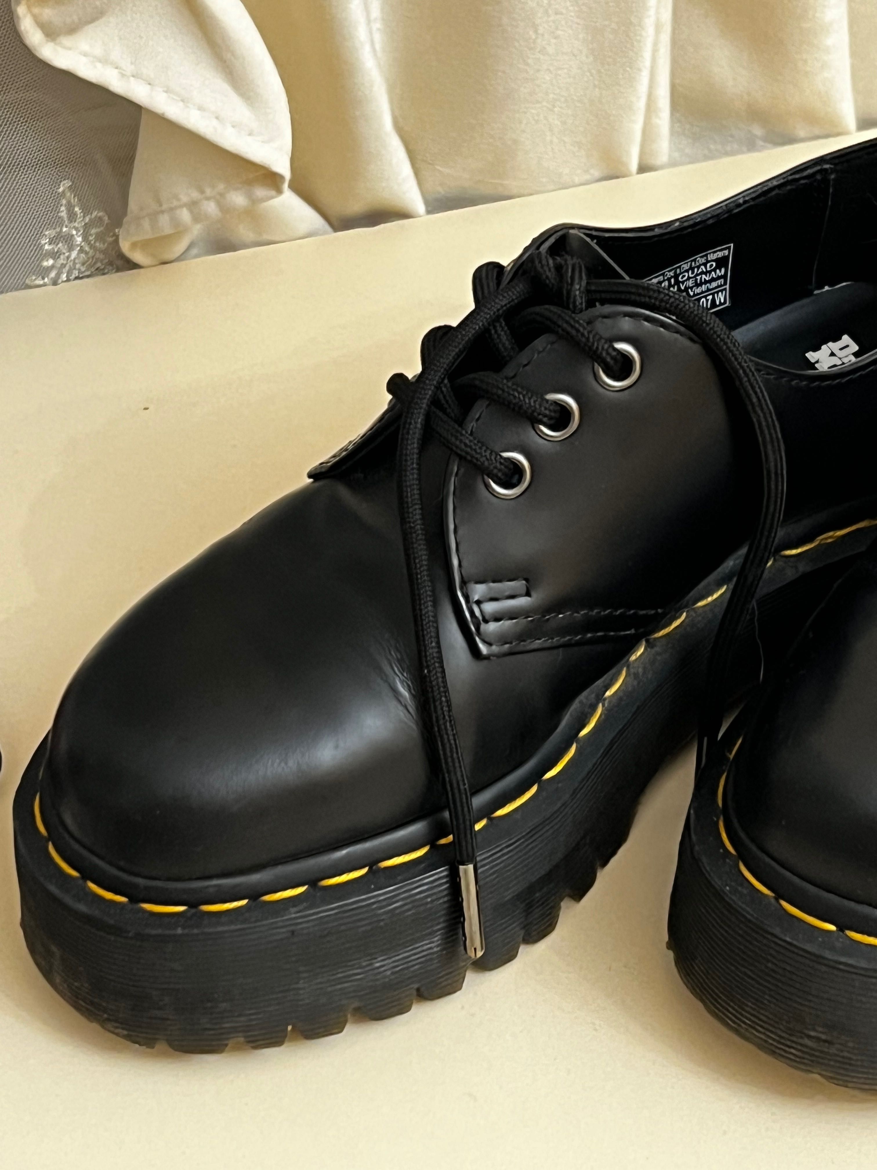 взутття dr.martens