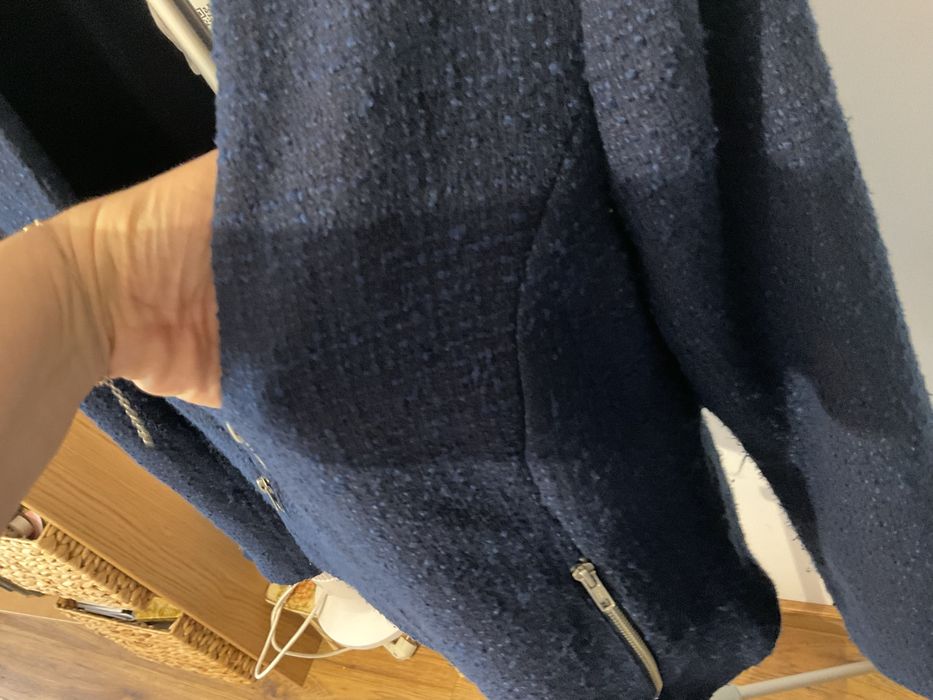 Żakiet granatowy, bukla, zapinany na suwak, 42