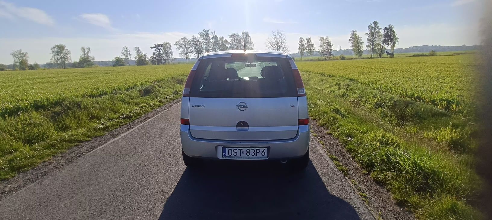 Sprzedam samochód osobowy Opel Meriva 1.6 r 2004