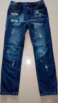 Jeans ganga TisSaia tamanho 9 anos- com estampas- Baixa de preço