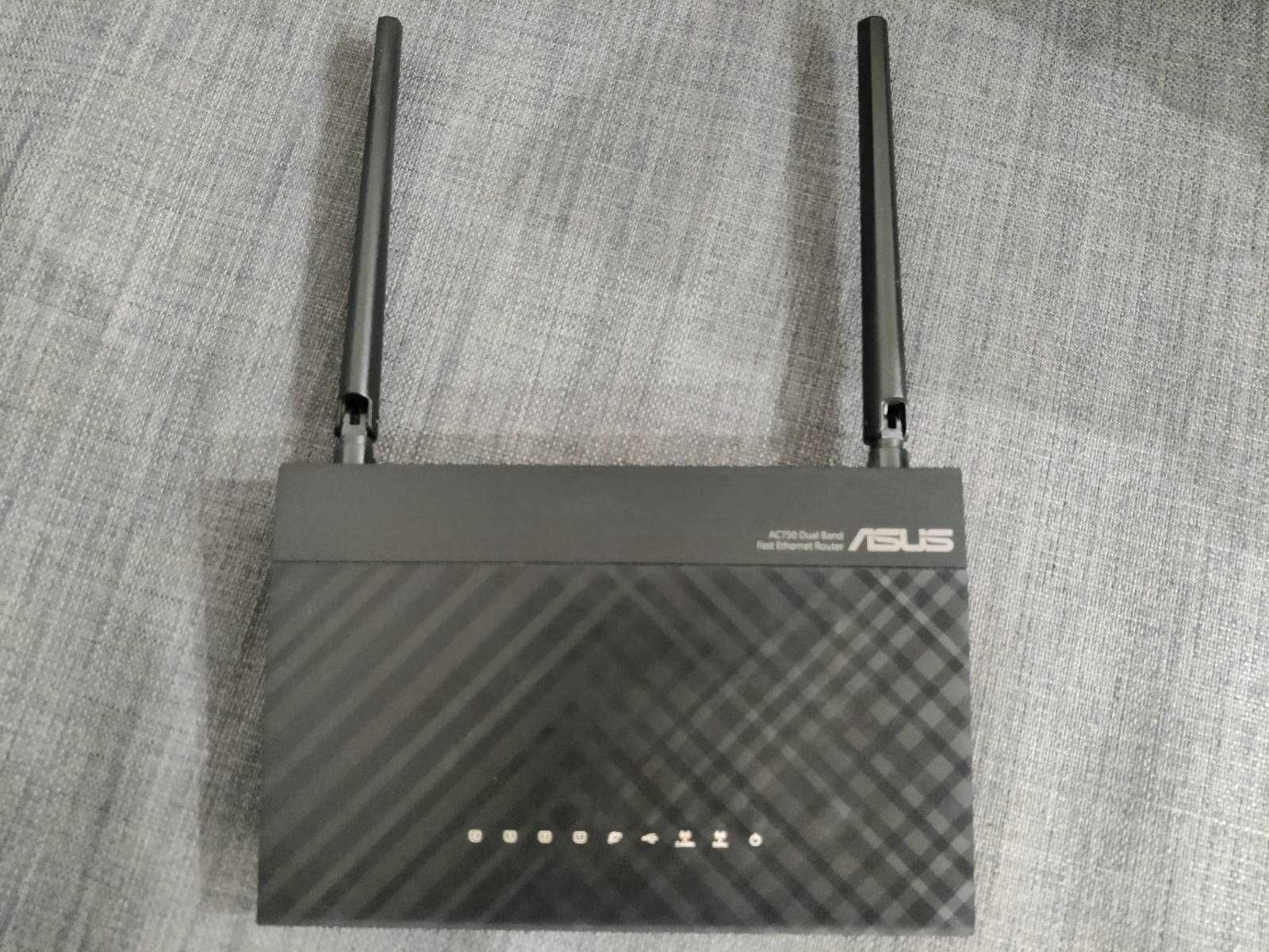 Router ASUS RT-AC51U