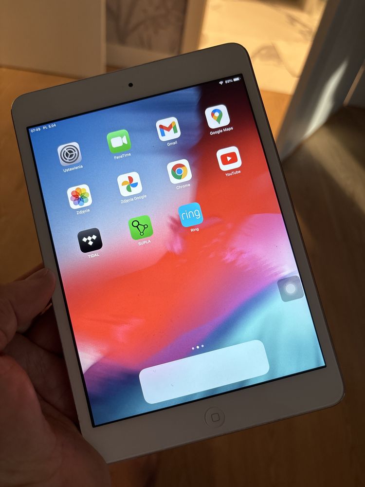 iPad 2 mini 32 GB ME280FD/A + ładowarka biurkowa