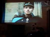 Projektor Rzutnik z Głośnikiem HD z Telewizją i Internetem NETFLIX ITP