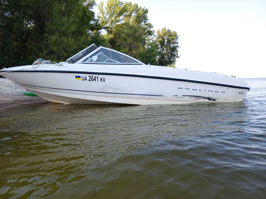 Bayliner 175 катер
