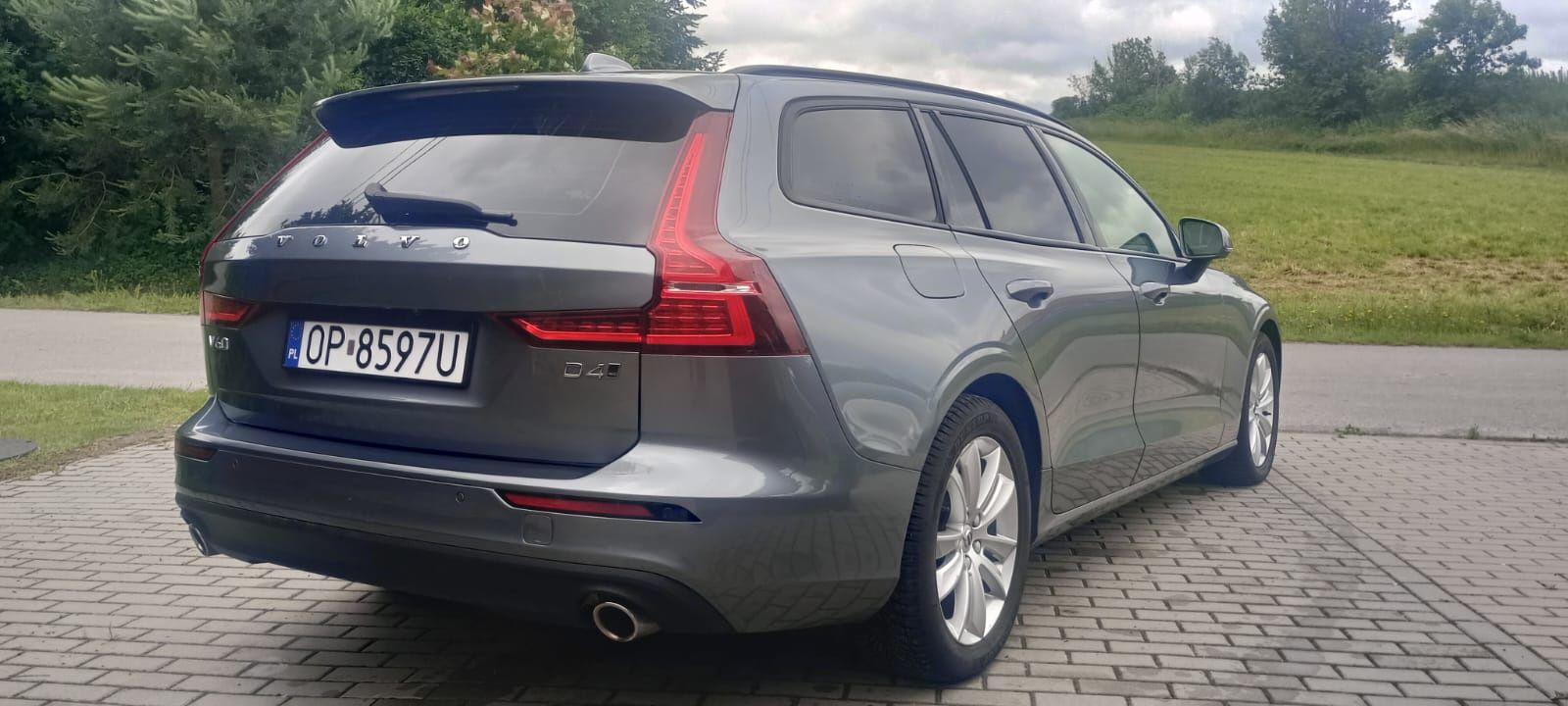 Volvo V60 AWD 4x4. Rok 2020. Fv vat 23