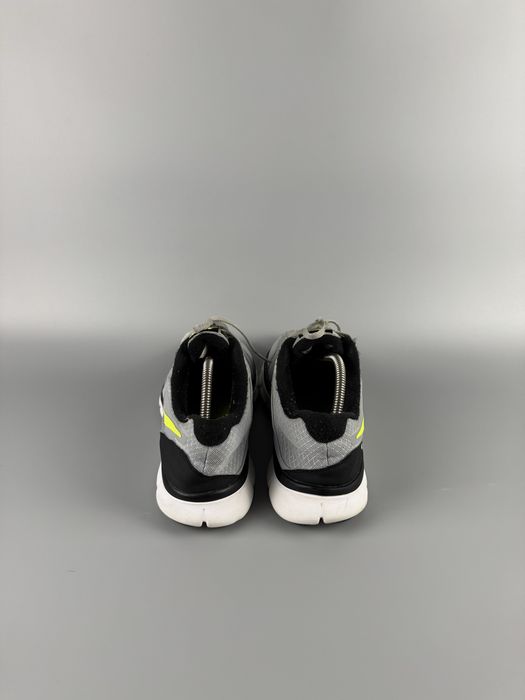 Розмір 44 28 см Чоловічі кросівки для бігу Nike Flex Experience