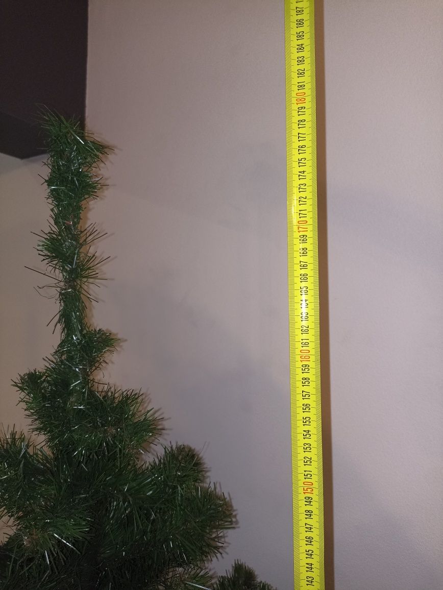 Sztuczna choinka 180 cm.