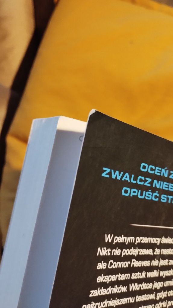 Książka Agent Zakładniczka Chris Bradford thriller dla młodzieży