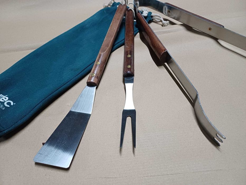 Conjunto utensílios barbecue NOVO