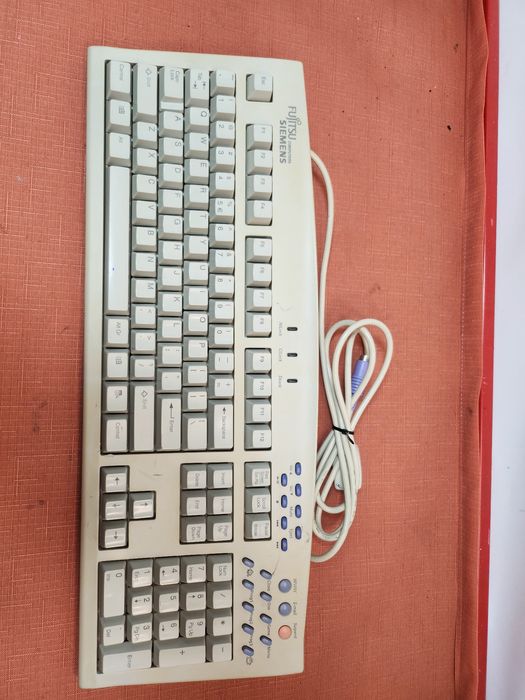 unikatowa klawiatura Fujitsu Siemens SEM-M2A