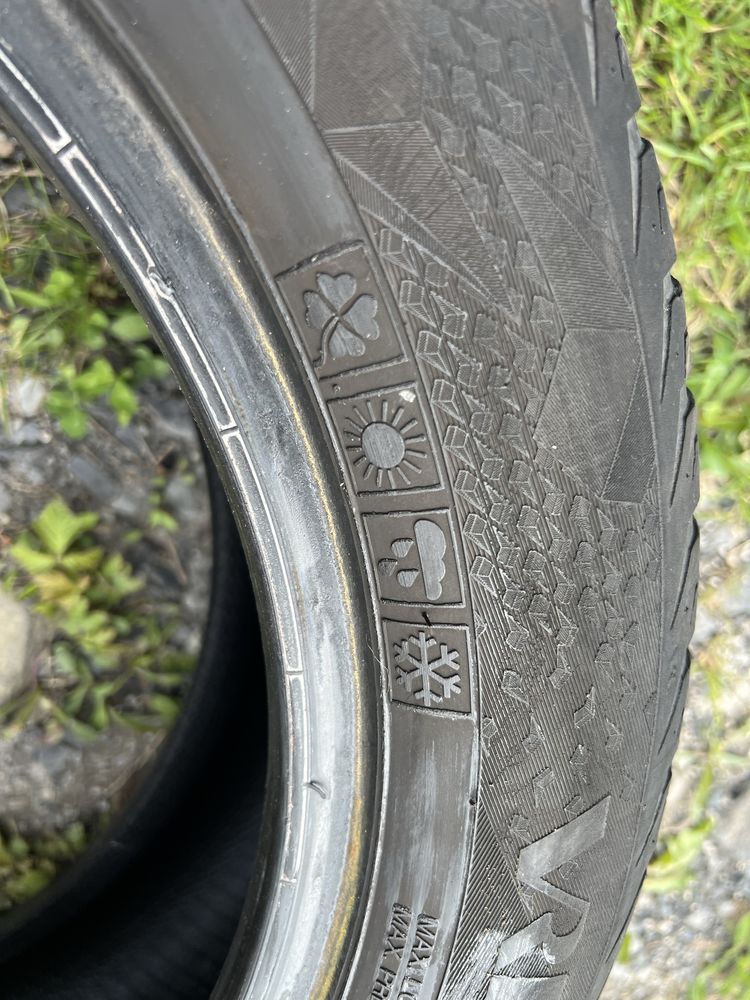 2xopona wielosezonowa VREDESTEIN w rozmiarze 205/55 R16