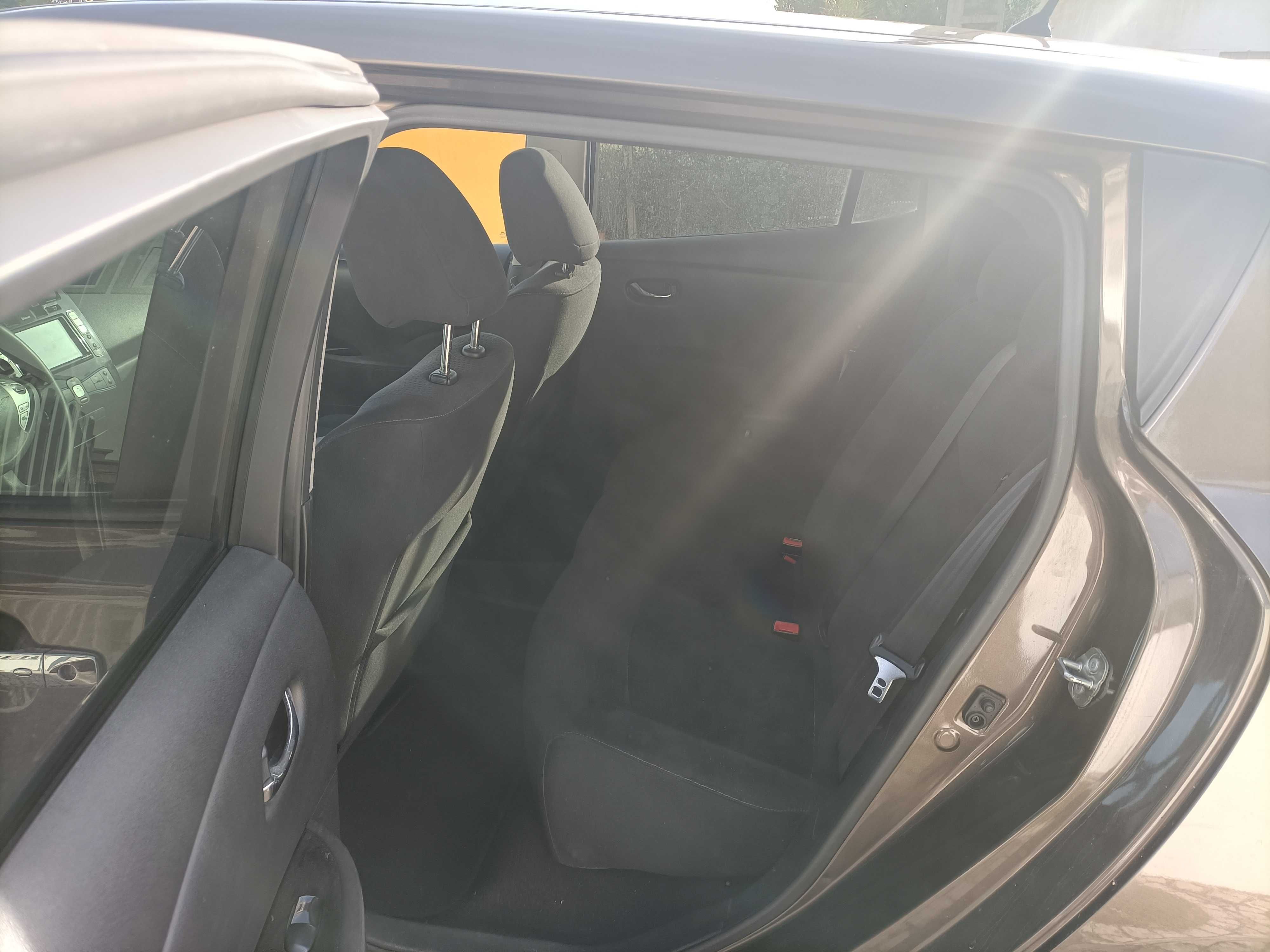 Nissan LEAF 30kw
