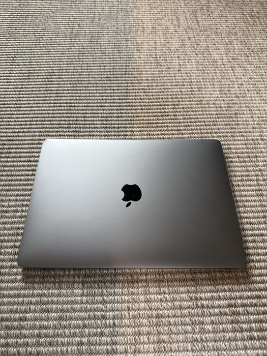 MacBook Pro 13 - Touch Bar