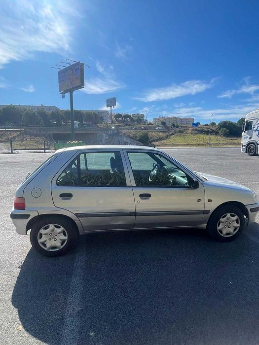 Peugeot 106 1.0 Gasolina – 2001 – 111.000 km – €2.100 (negociável)