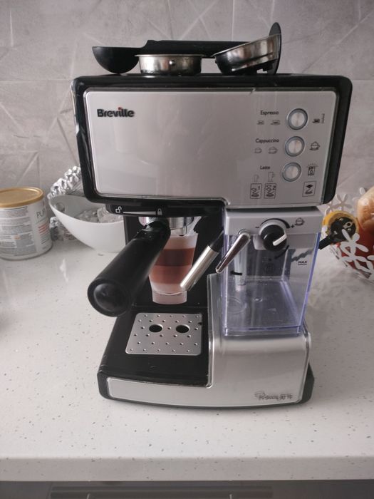 Nieużywany ekspres kolbowy do kawy Bteville