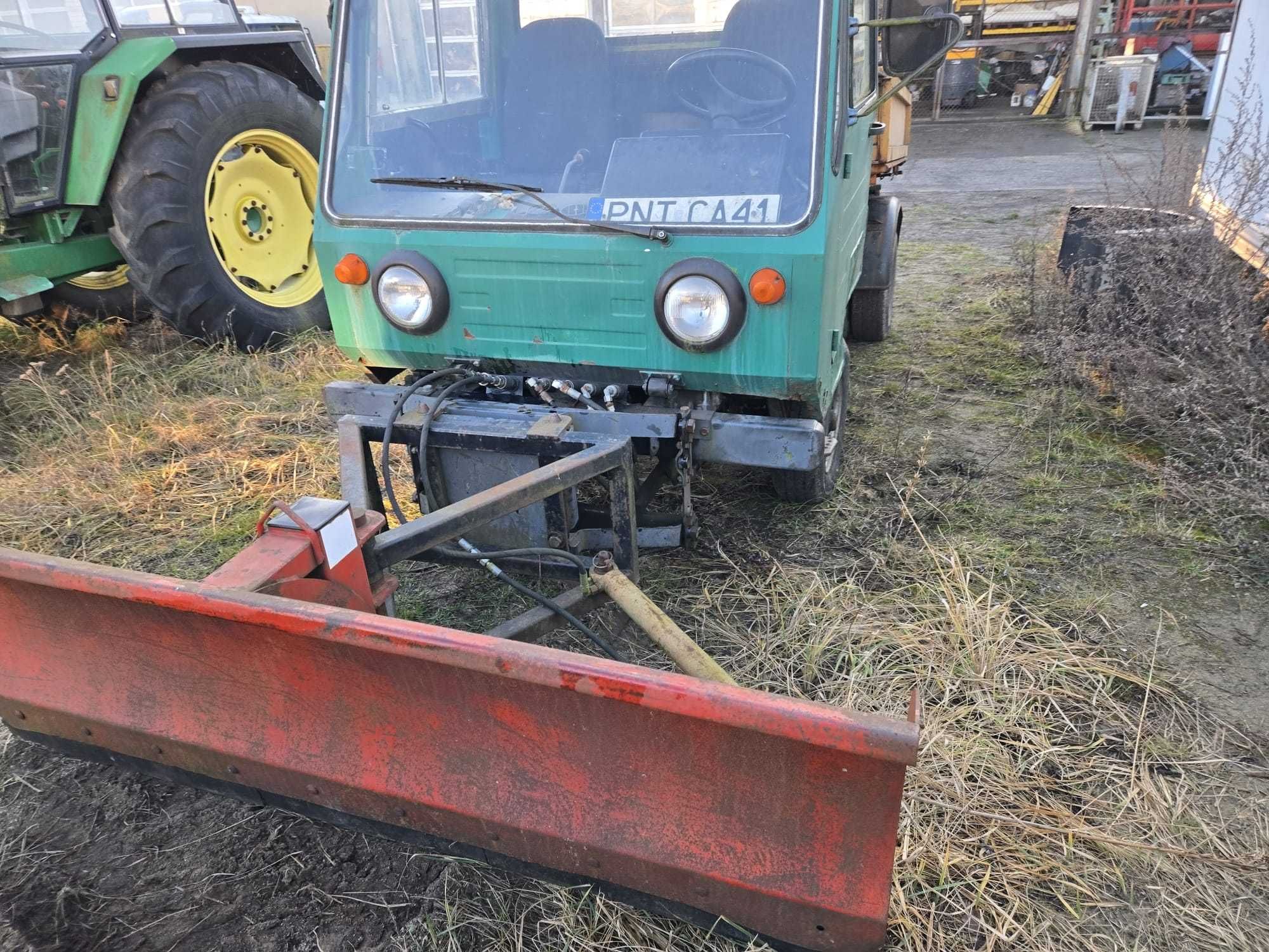 Multicar wywrotka z pługiem
