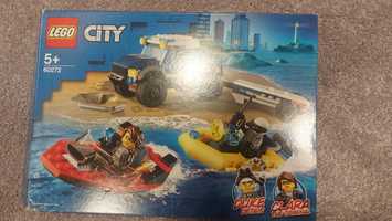 LEGO® 60272 City - Transport łodzi policji specjalnej