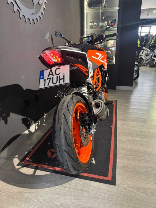 KTM 390 DUKE DE 2020 COM 24696 KMS