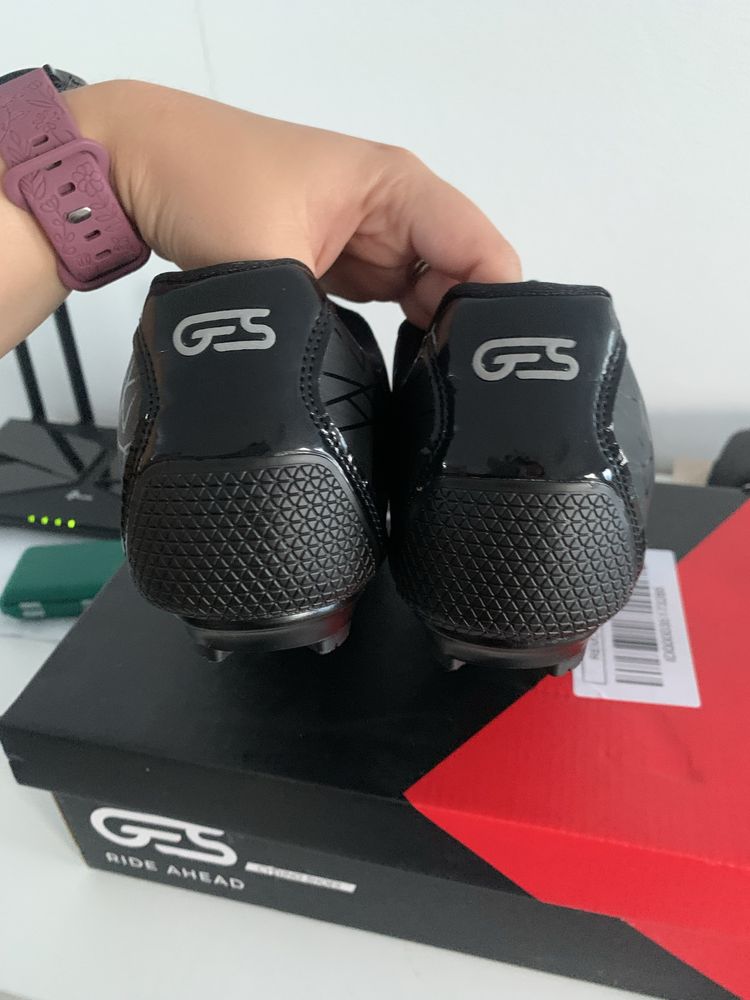 GES Sapatos de ciclismo Roadster