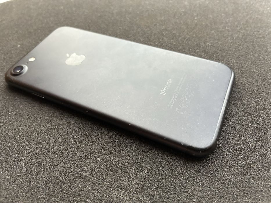 Продам Iphone 7 донор