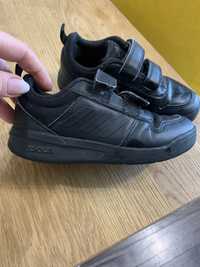 Buty adidas czarne r 28,5 chłopięce