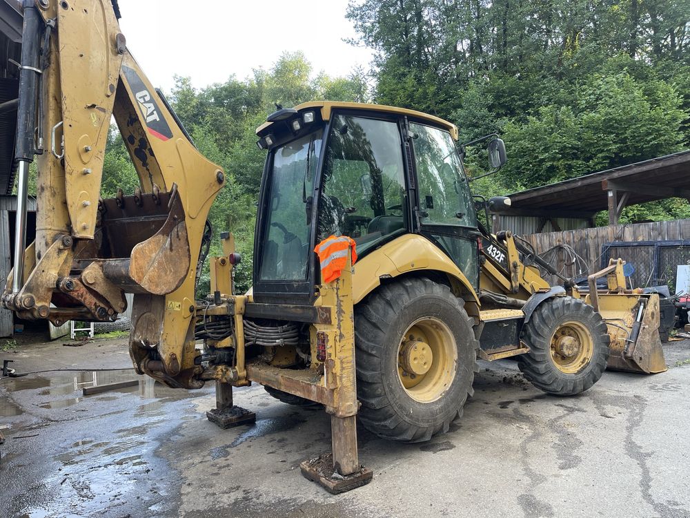 Koparka ładowarka CAT 432F