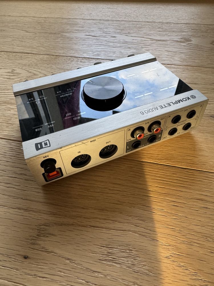 Native Instruments Komplete Audio 6 – interfejs audio USB