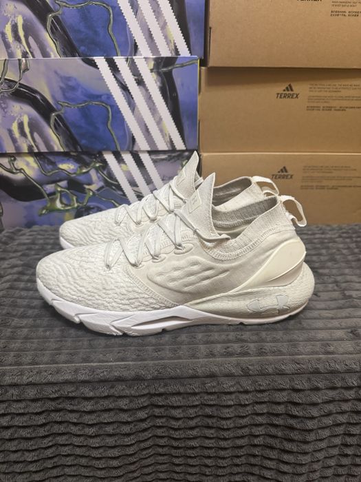 Чоловічі кросівки Under Armour Hovr Phantom 2 44(28см) оригінал