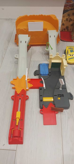 Трек маквин тачки mettel