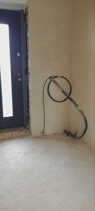 Продається ЗДАНИЙ будинок з ГАРАЖЕМ з виглядом на Вовчинецькі гори