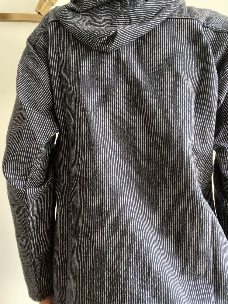 Camisola capuz azul