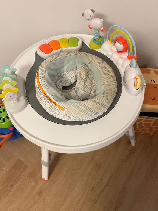 Skip hop stolik interaktywny