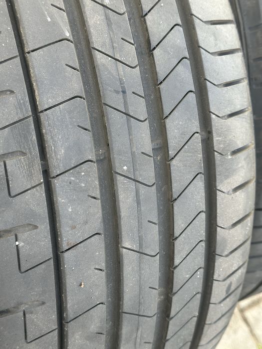 Pneus Pirelli P0 255/40 R19