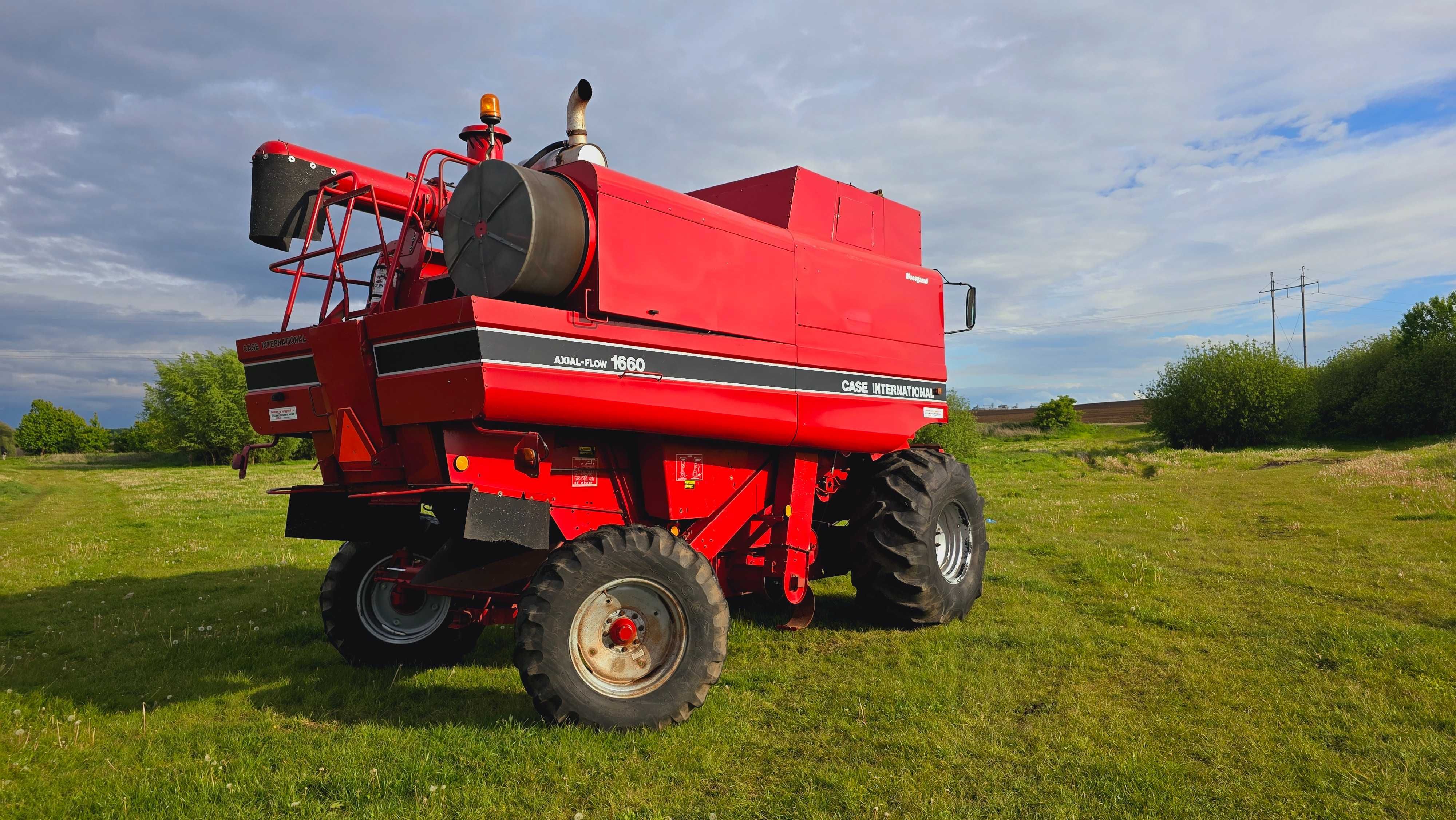 Свіжопривезений комбайн case 1660E