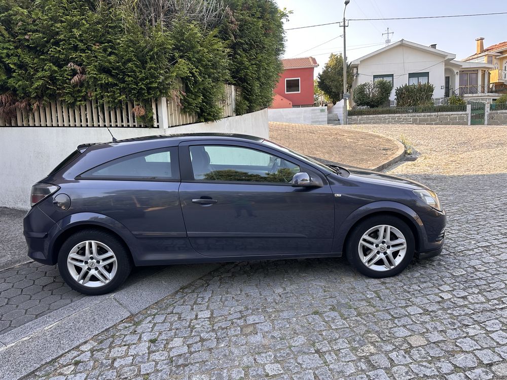 Opel Astra GTC 1.3CDTI 5Lugares 2006 nacional impecável