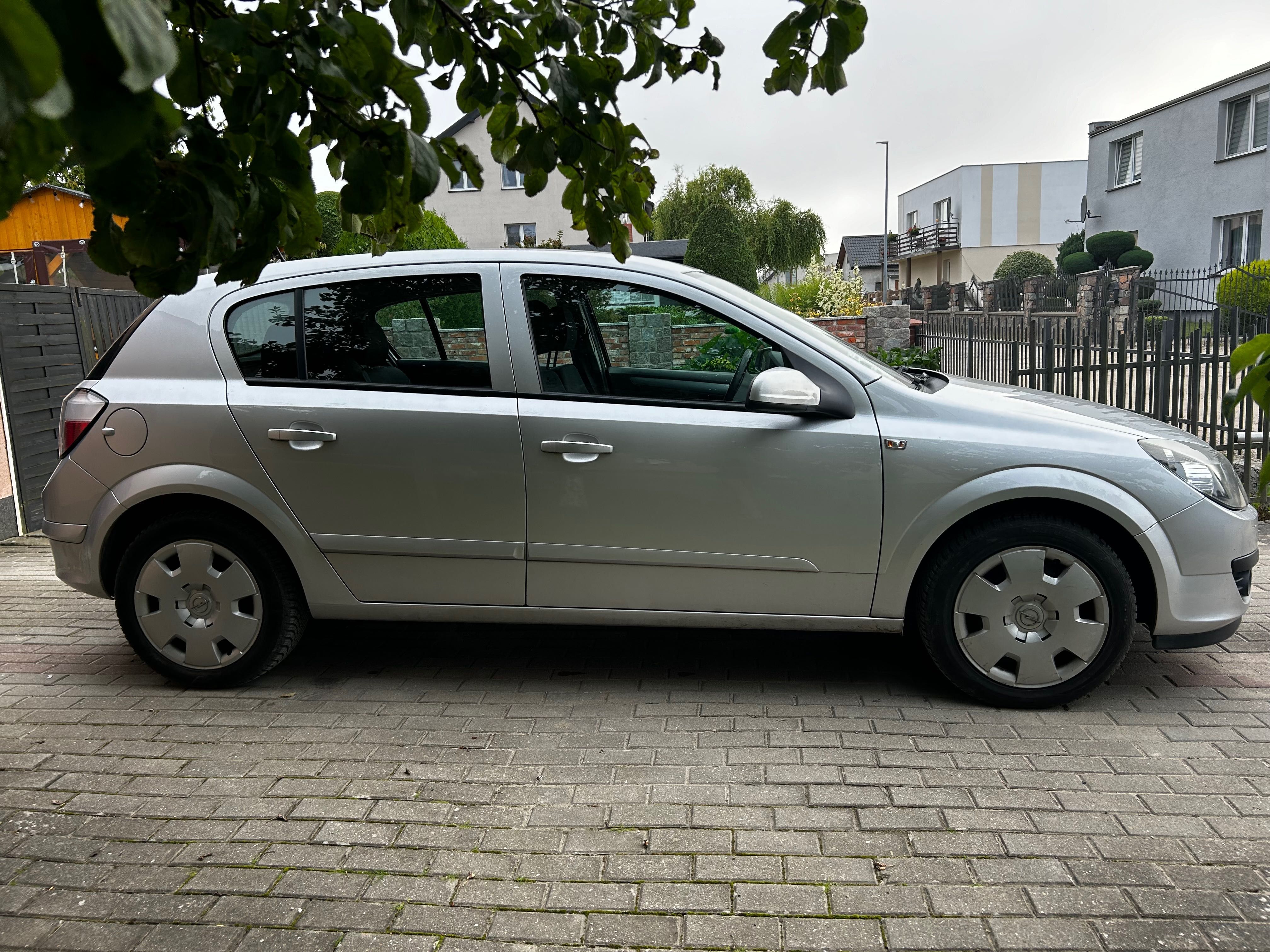 Opel Astra H 1.4 Benzyna