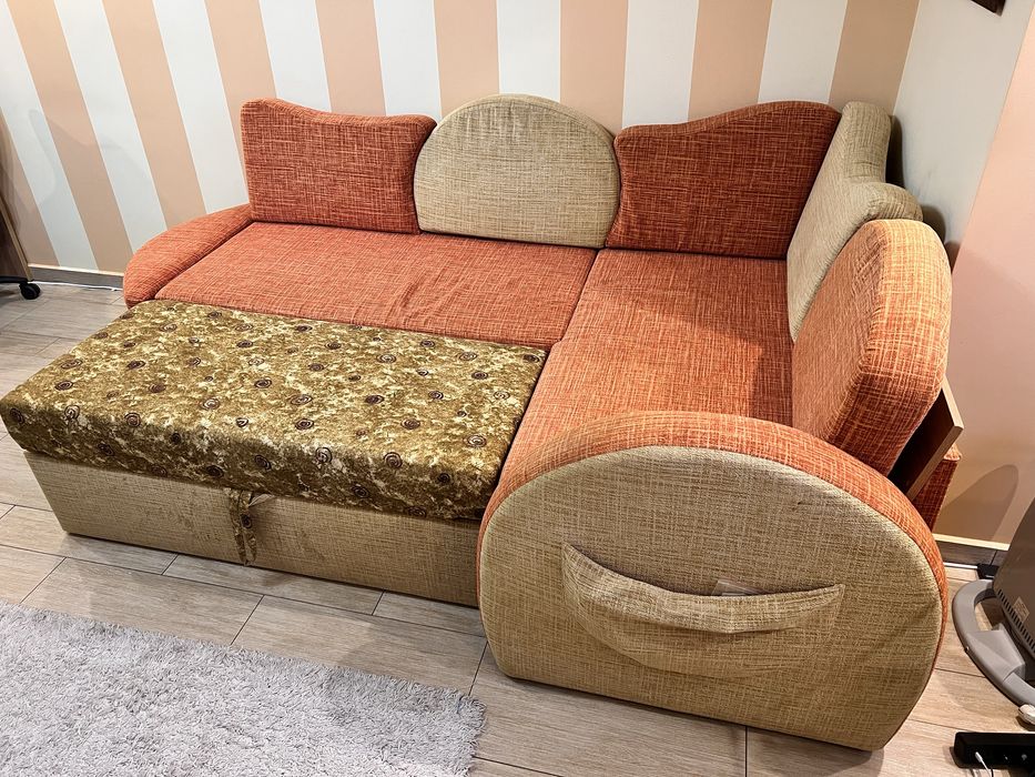 Розкладний кутовий диван