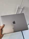 MacBook air retina 2019