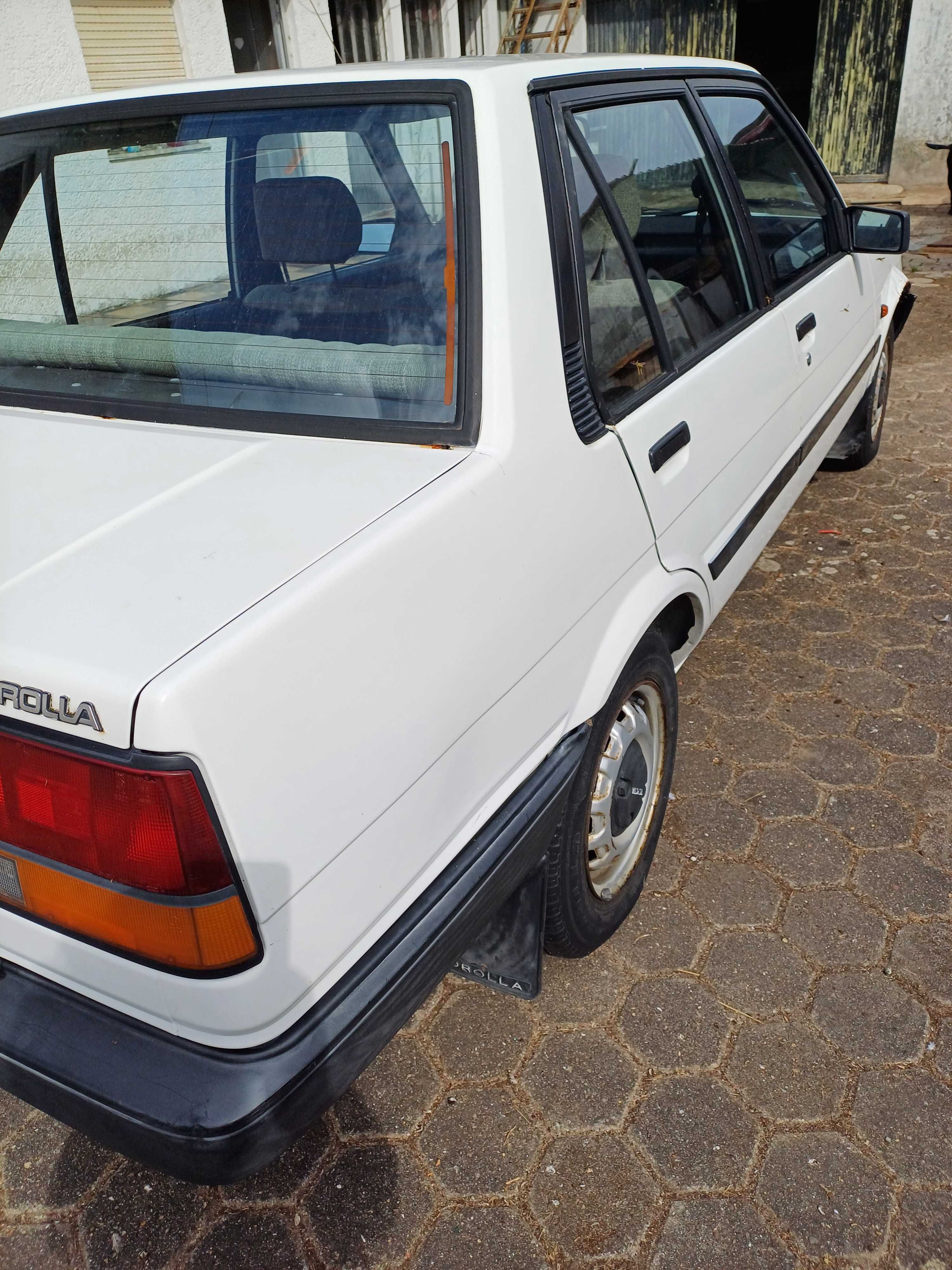 Toyota Corolla (EOEE80) clássico