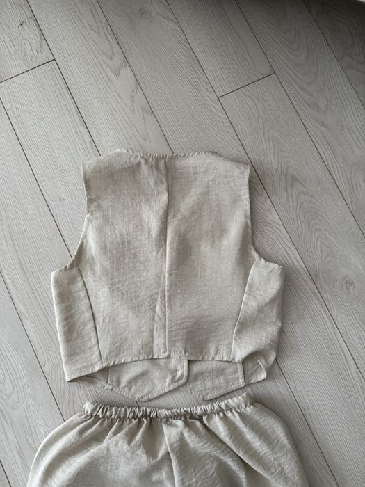 Костюм з льону