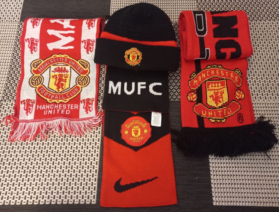 Zestaw kibica Manchester United szaliki i czapka