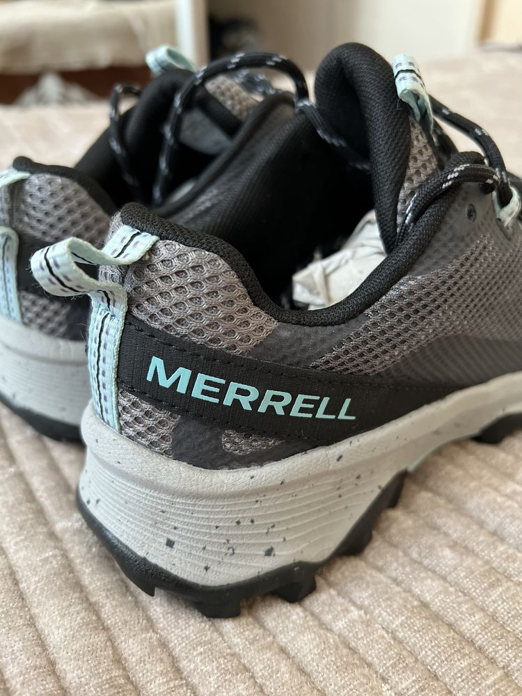 Трекінгові жіночі черевики Merrell