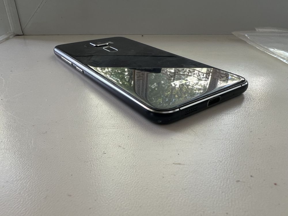 Смартфон Asus zenfone 3 android 3/32gb