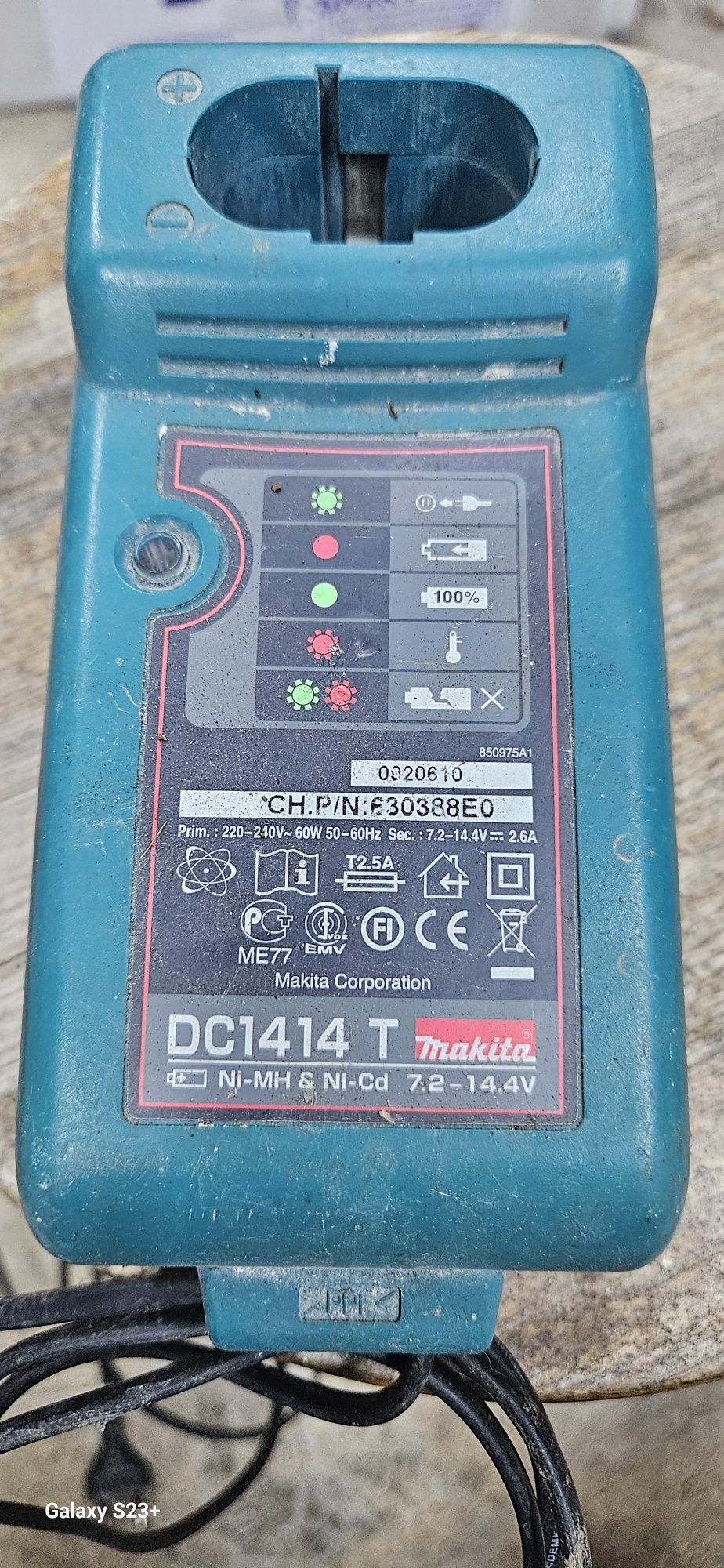 Ladowarka Makita DC1414 t