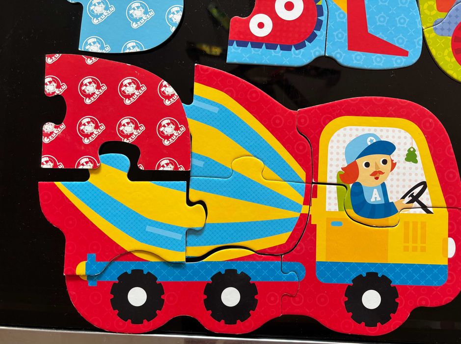 2 ZESTAWY puzzlI pojazdy Trefl i UKŁADANKA  - Pojazdy