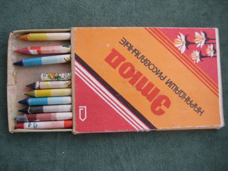 Карандаши-пастель- СССР, касса букв и цифр, кульман, угольники