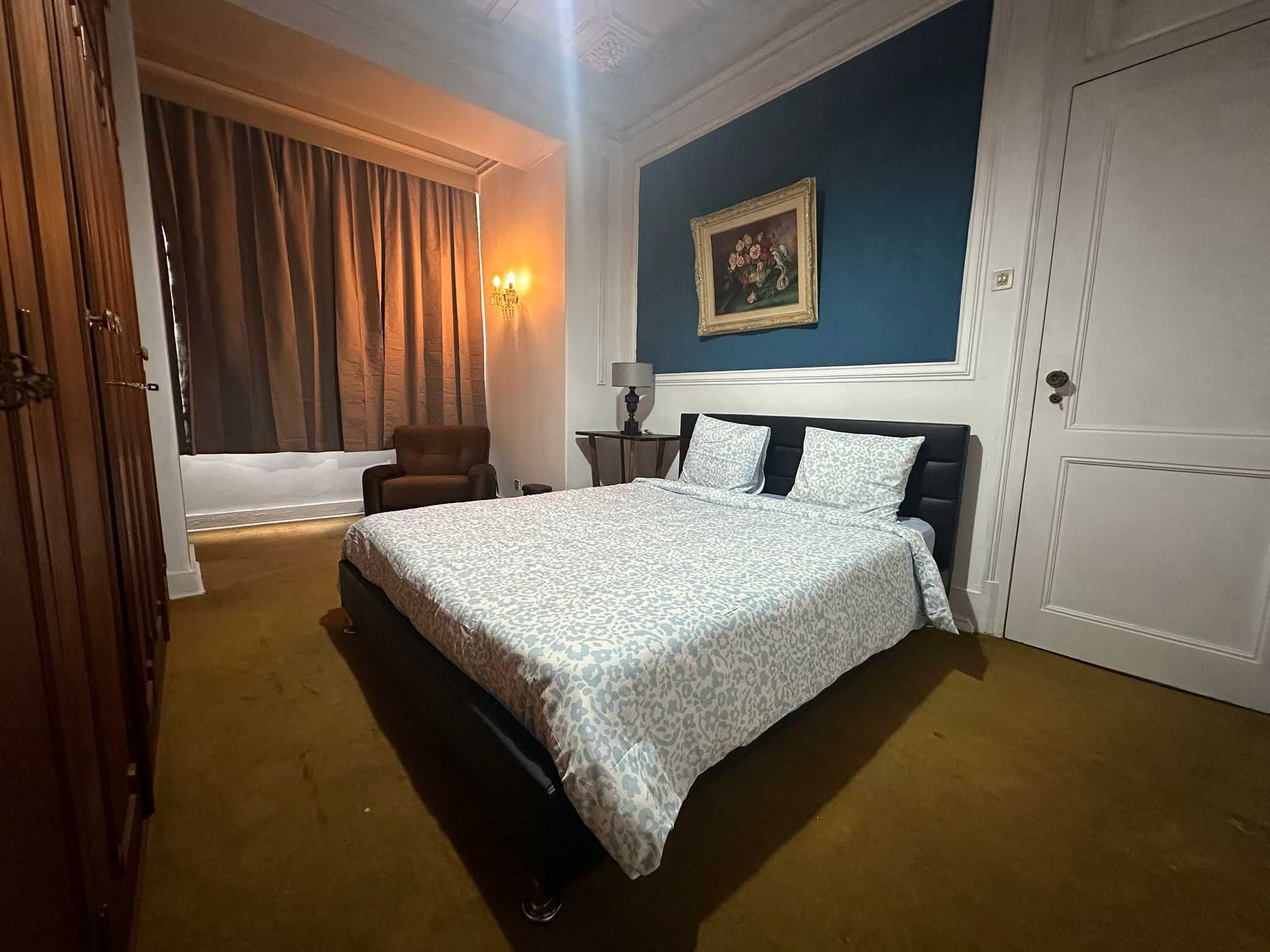 Quartos Casal amplos e luminosos em Saldanha  - ENTRADA IMEDIATA