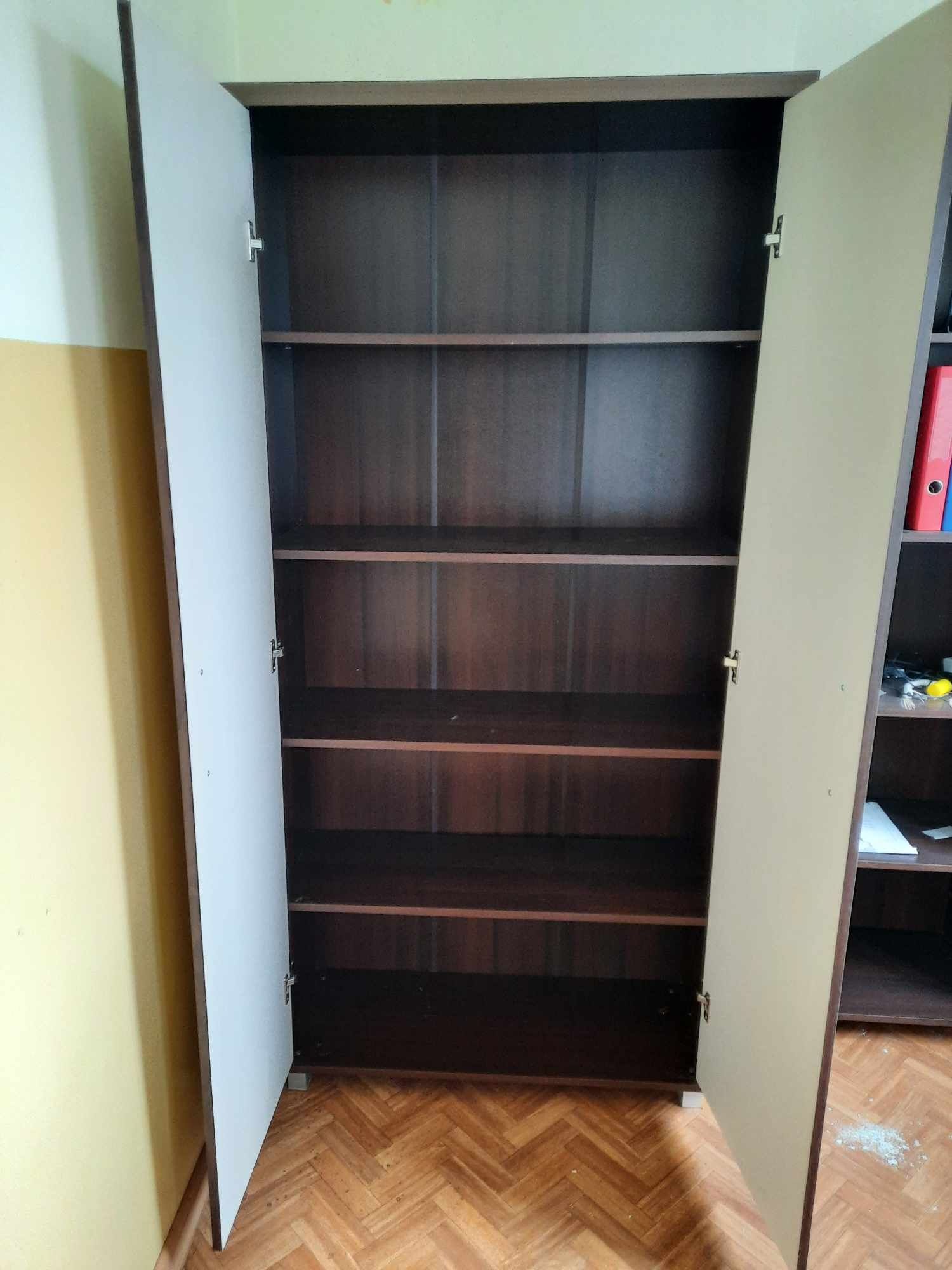 Meble biurowe duże szafy pojemne
