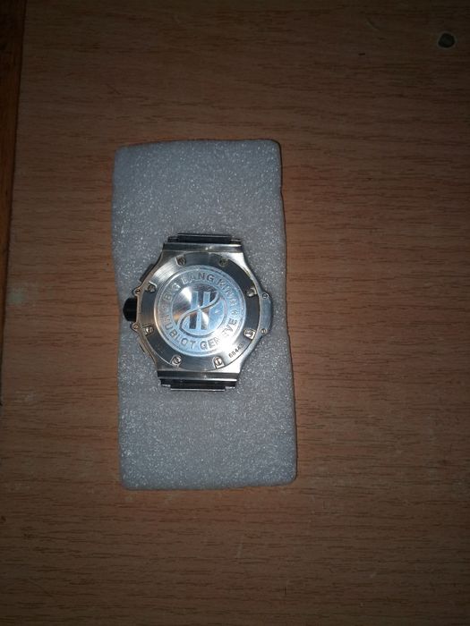 Продам наручные часы