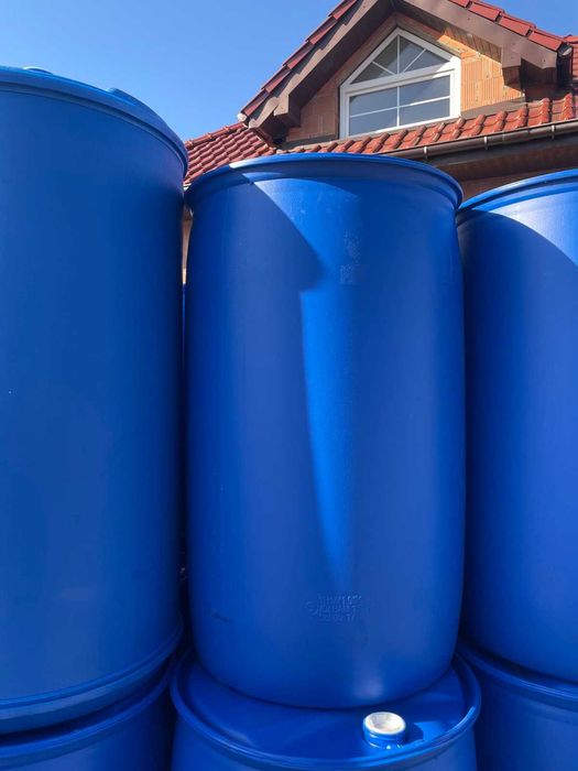 Beczki 220L z dwoma korkami, plastikowe, duże, czyste